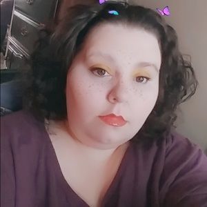 Meet your Posher, Pamela